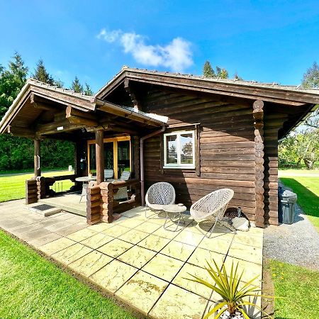Lindley Log Cabin Lincoln Exterior photo