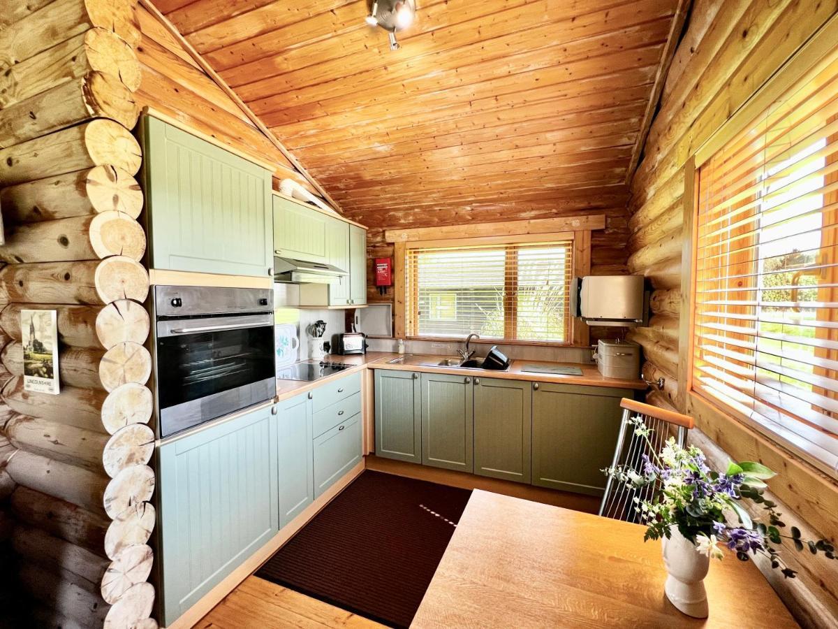 Lindley Log Cabin Lincoln Exterior photo